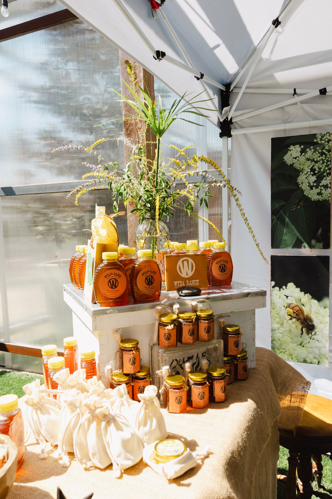 Raw and unfiltered honey 4oz